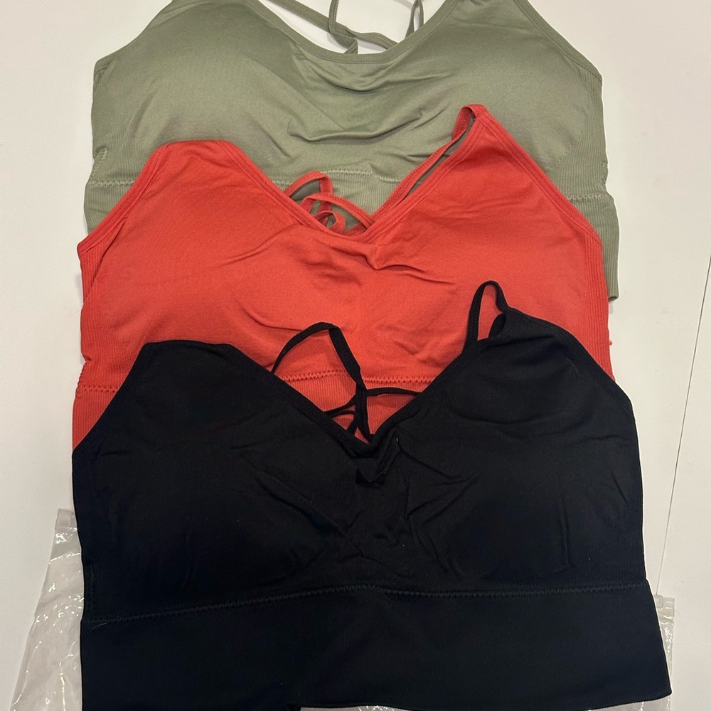 Criss Cross Backβ Padded Cropped Sport Bras